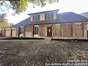 13734 Oak Pebble